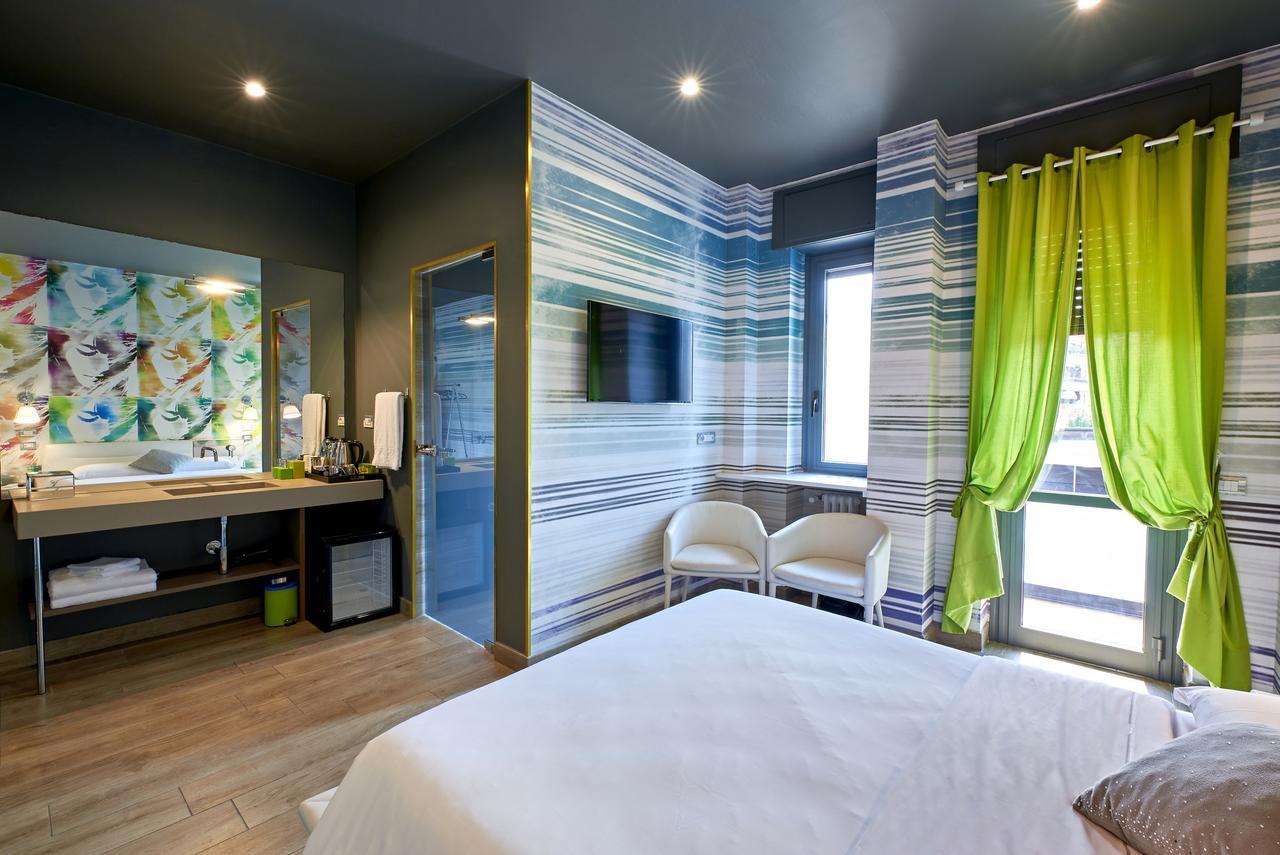 Eleganti Suite In Piazzale Lagosta Милано Екстериор снимка