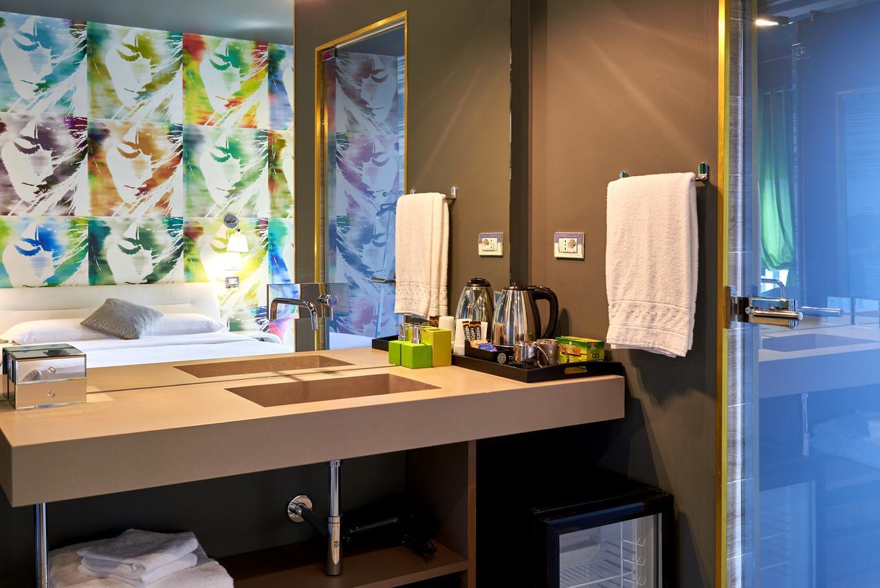 Eleganti Suite In Piazzale Lagosta Милано Екстериор снимка
